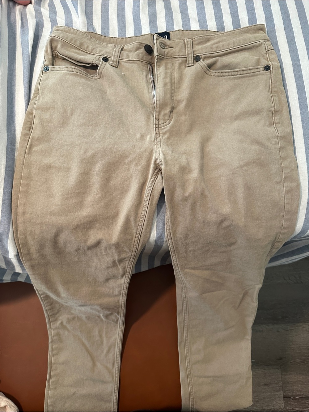 GAP Beige Slim-Fit Jeans - Neutral Khaki Color